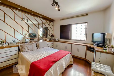 Apartamento à venda com 187m², 3 quartos e 3 vagasSuite 2