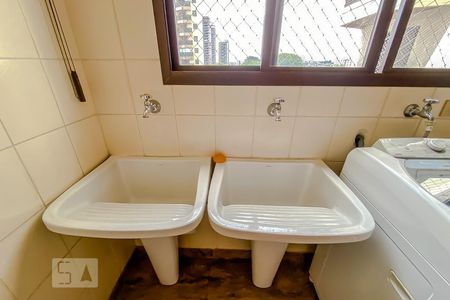 Apartamento à venda com 187m², 3 quartos e 3 vagasDetalhe Lavanderia