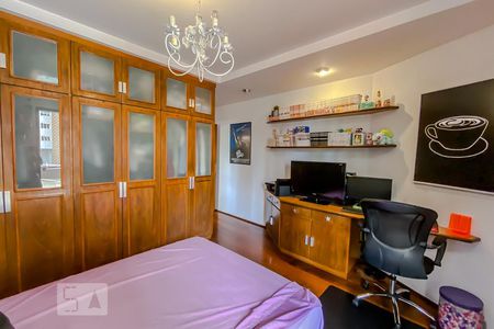 Apartamento à venda com 187m², 3 quartos e 3 vagasSuite