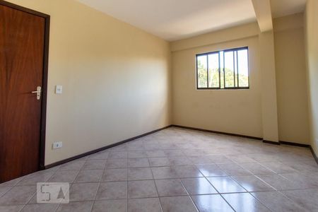 Quarto 1 de apartamento para alugar com 2 quartos, 55m² em Boqueirão, Curitiba