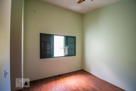 Casa à venda com 350m², 3 quartos e 5 vagasSuíte