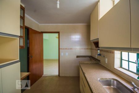 Casa à venda com 350m², 3 quartos e 5 vagasCozinha