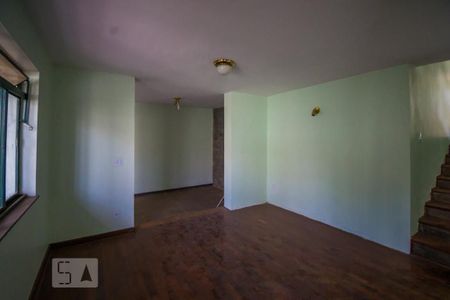 Casa à venda com 350m², 3 quartos e 5 vagasSala de TV