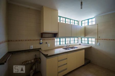 Casa à venda com 350m², 3 quartos e 5 vagasCozinha
