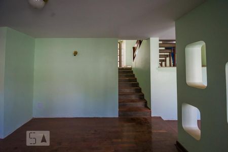 Casa à venda com 350m², 3 quartos e 5 vagasSala de TV