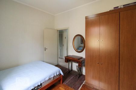 Casa à venda com 220m², 4 quartos e 4 vagasQuarto 2