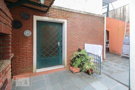 Casa à venda com 220m², 4 quartos e 4 vagasQuintal