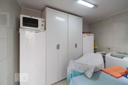 Casa à venda com 220m², 4 quartos e 4 vagasLavanderia