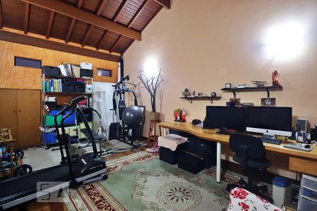 Casa à venda com 360m², 3 quartos e 2 vagasEscritório