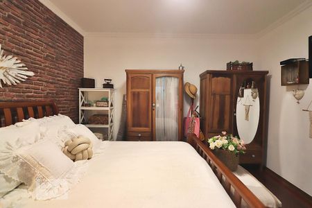 Casa à venda com 360m², 3 quartos e 2 vagasSuíte 2