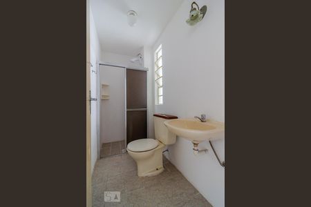 Banheiro de apartamento à venda com 1 quarto, 59m² em Partenon, Porto Alegre