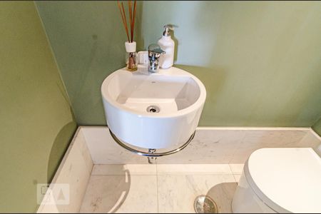 Apartamento para alugar com 180m², 1 quarto e 2 vagasLavabo