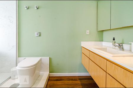 Apartamento para alugar com 180m², 1 quarto e 2 vagasBanheiro da suíte