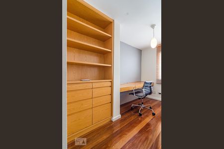 Apartamento para alugar com 180m², 1 quarto e 2 vagasQuarto 2