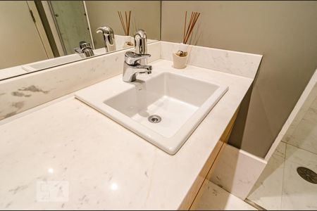 Apartamento para alugar com 180m², 1 quarto e 2 vagasBanheiro