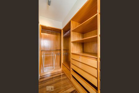 Apartamento para alugar com 180m², 1 quarto e 2 vagasCloset