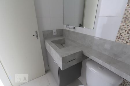 Banheiro de apartamento para alugar com 1 quarto, 41m² em Barra Funda, São Paulo