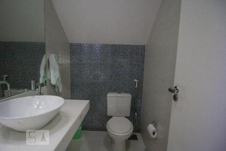 Casa de condomínio à venda com 420m², 5 quartos e 3 vagasLavabo do Sotão