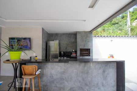 Casa de condomínio à venda com 420m², 5 quartos e 3 vagasChurrasqueira