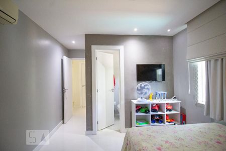 Casa de condomínio à venda com 420m², 5 quartos e 3 vagasSuíte 2