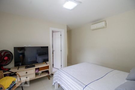 Casa de condomínio à venda com 420m², 5 quartos e 3 vagasSuíte 1