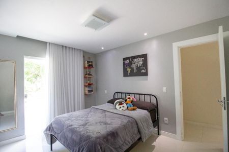 Casa de condomínio à venda com 420m², 5 quartos e 3 vagasSuíte 3