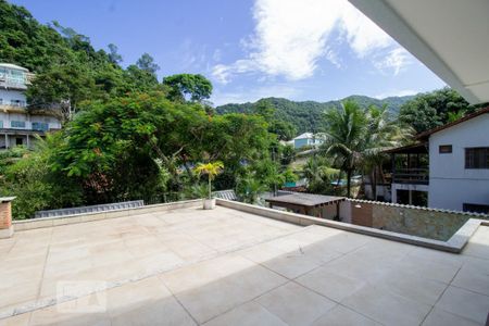 Casa de condomínio à venda com 420m², 5 quartos e 3 vagasVaranda da Suíte 3