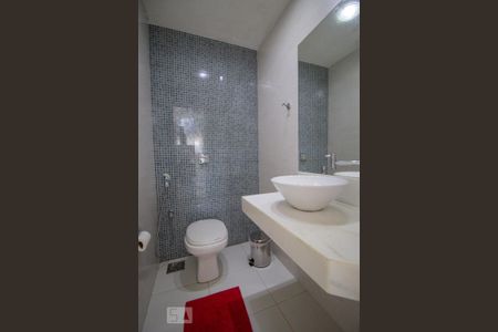 Casa de condomínio à venda com 420m², 5 quartos e 3 vagasLavabo do Quintal