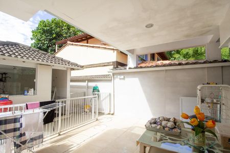 Casa de condomínio à venda com 420m², 5 quartos e 3 vagasÁrea de Serviço