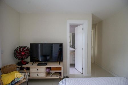 Casa de condomínio à venda com 420m², 5 quartos e 3 vagasSuíte 1