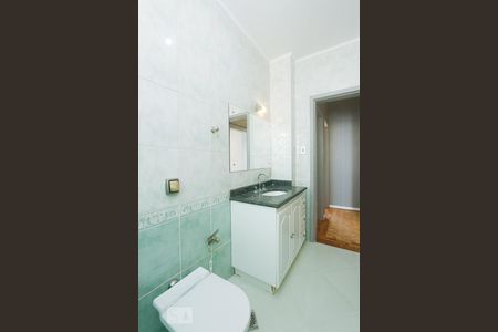 BANHEIRO SOCIAL de apartamento para alugar com 2 quartos, 80m² em Bom Fim, Porto Alegre