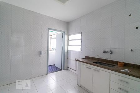 Cozinha de apartamento para alugar com 2 quartos, 78m² em Vila Romana, São Paulo