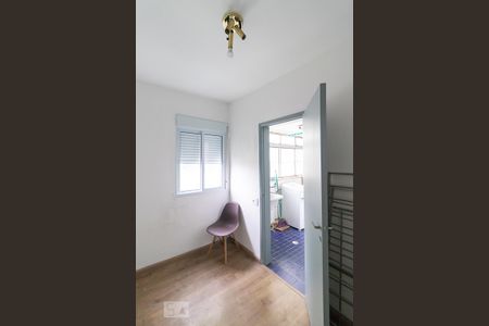 Quarto de serviço de apartamento para alugar com 2 quartos, 78m² em Vila Romana, São Paulo