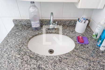 Casa à venda com 108m², 3 quartos e 1 vagaBanheiro