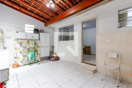 Casa à venda com 108m², 3 quartos e 1 vagaÁrea de Serviço