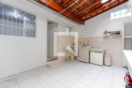 Casa à venda com 108m², 3 quartos e 1 vagaÁrea de Serviço