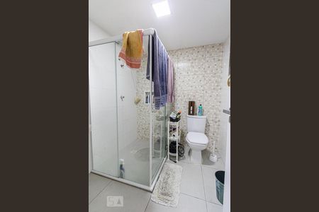 Casa para alugar com 170m², 5 quartos e 2 vagas Casa para alugar com 170m², 5 quartos e 2 vagasBanheiro Social 2