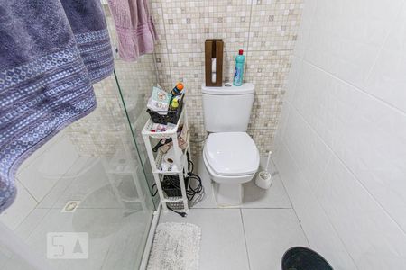 Casa para alugar com 170m², 5 quartos e 2 vagas Casa para alugar com 170m², 5 quartos e 2 vagasBanheiro Social 2