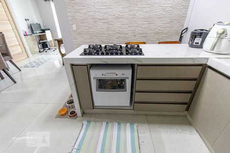 Casa para alugar com 170m², 5 quartos e 2 vagas Casa para alugar com 170m², 5 quartos e 2 vagasCozinha 1