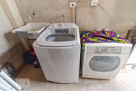 Casa para alugar com 170m², 5 quartos e 2 vagas Casa para alugar com 170m², 5 quartos e 2 vagasÁrea de Serviço