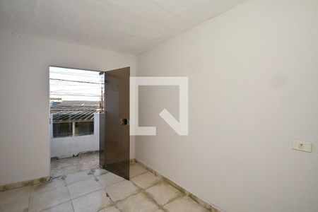 Quarto 1 de casa para alugar com 2 quartos, 80m² em Jardim D’abril, São Paulo