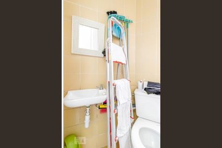 Apartamento para alugar com 70m², 2 quartos e 1 vaga Apartamento para alugar com 70m², 2 quartos e 1 vagaBanheiro de Serviço