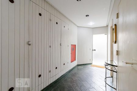 Apartamento para alugar com 70m², 2 quartos e 1 vaga Apartamento para alugar com 70m², 2 quartos e 1 vagaHall de Entrada