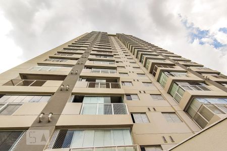 Apartamento à venda com 75m², 2 quartos e 1 vagaFachada
