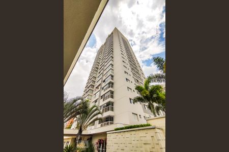 Apartamento à venda com 75m², 2 quartos e 1 vagaFachada