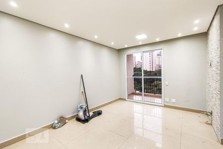 Sala de apartamento para alugar com 3 quartos, 67m² em Jardim Caboré, São Paulo