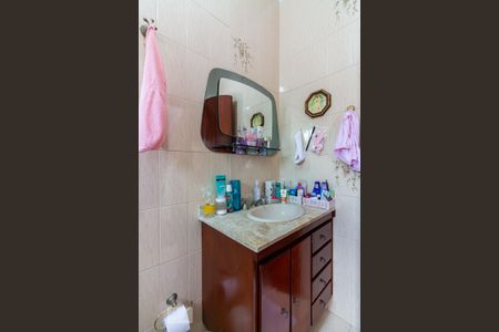 Casa à venda com 385m², 4 quartos e 4 vagas Casa à venda com 385m², 4 quartos e 4 vagasBanheiro da Suíte 3