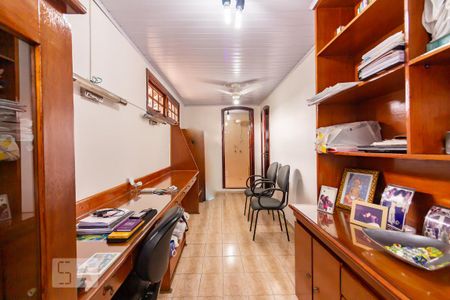 Casa à venda com 385m², 4 quartos e 4 vagas Casa à venda com 385m², 4 quartos e 4 vagasEscritório da Suíte Master 1