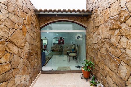 Casa à venda com 385m², 4 quartos e 4 vagas Casa à venda com 385m², 4 quartos e 4 vagasJardim de Inverno