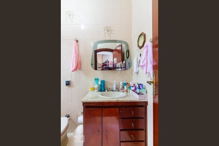Casa à venda com 385m², 4 quartos e 4 vagas Casa à venda com 385m², 4 quartos e 4 vagasBanheiro da Suíte 3